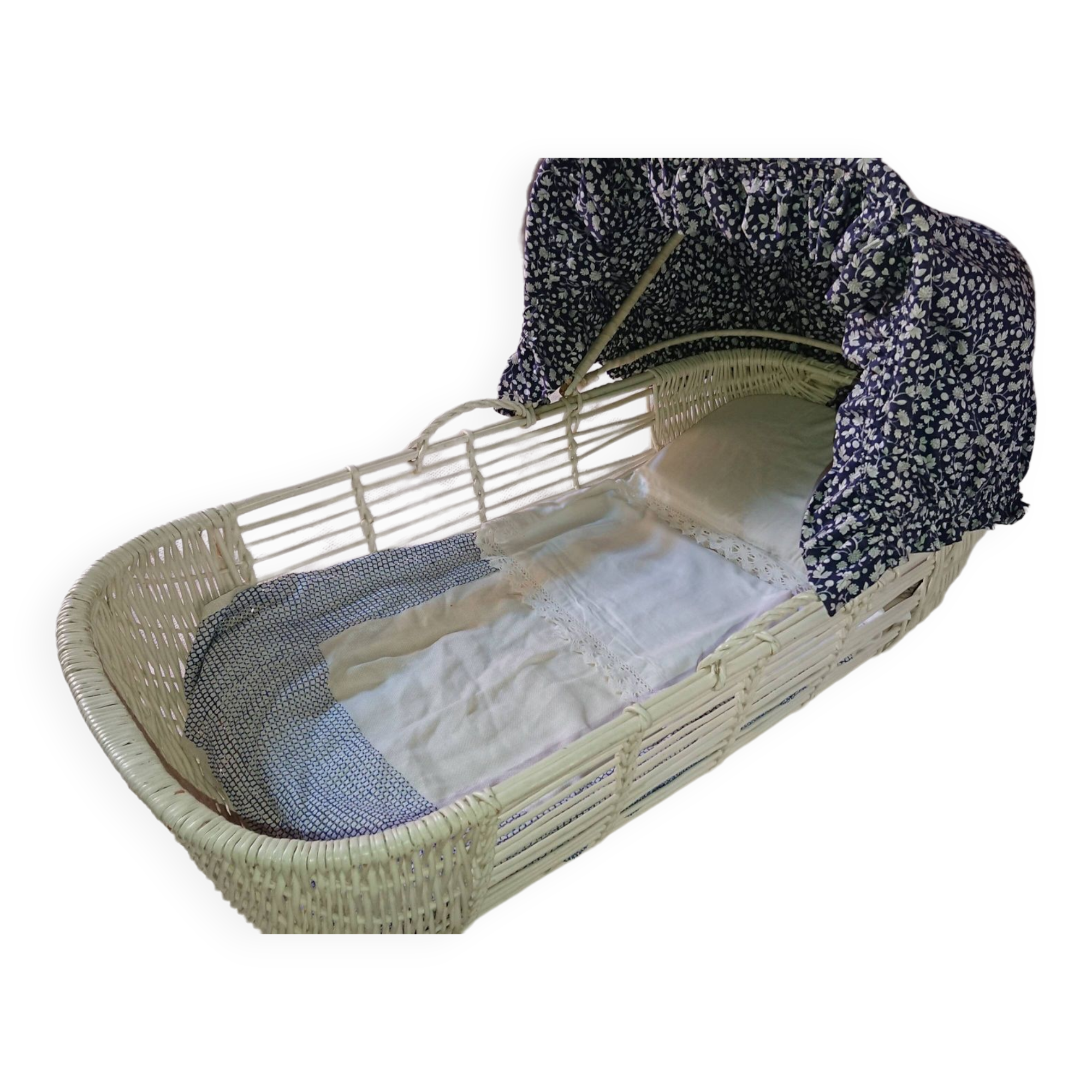 White rattan baby bed bassinet France 70's