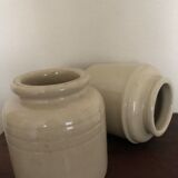 Set of two stoneware pots