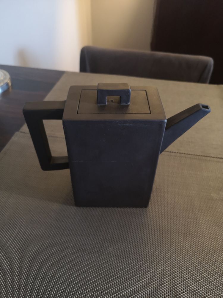 Teapot covered in brown Yixing earth without enamelled - 0.8 liters