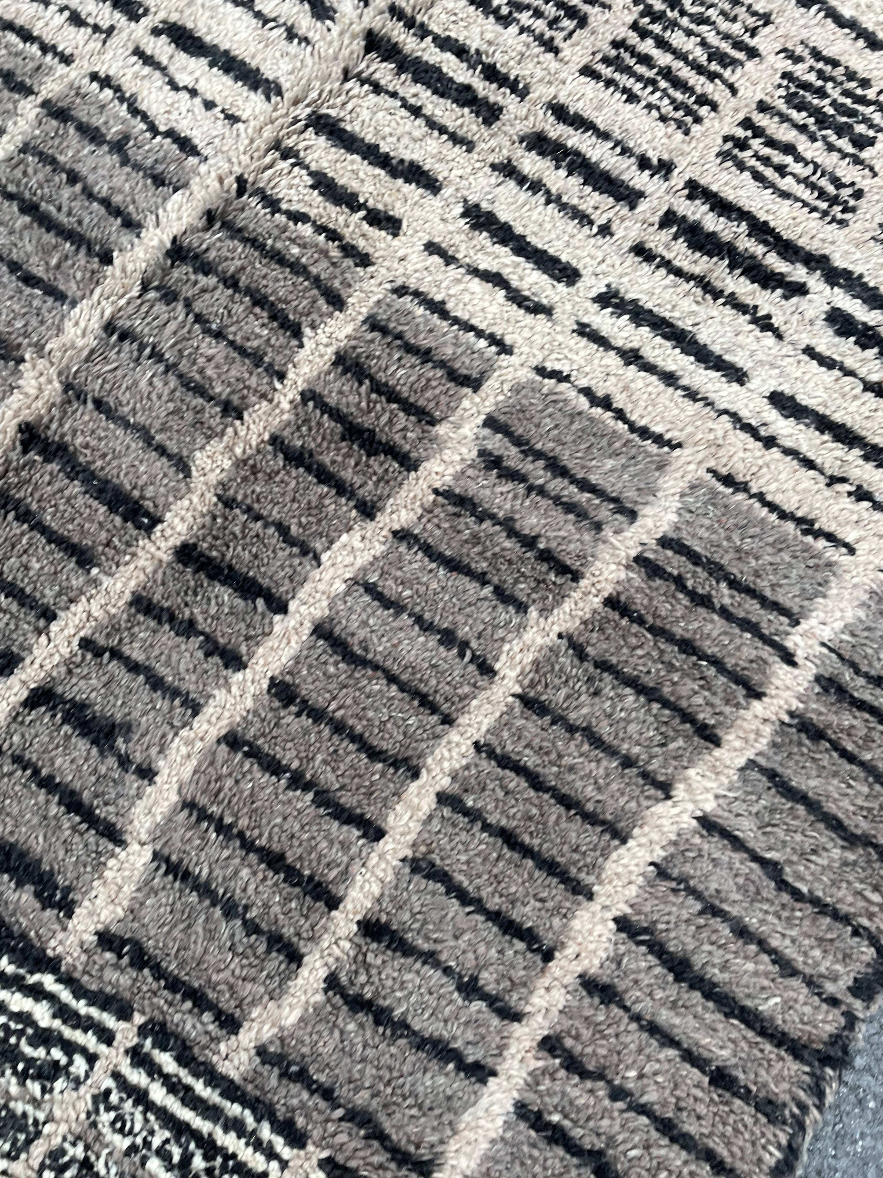 Rug berbere modern beni ouarain new, 220x300 cm