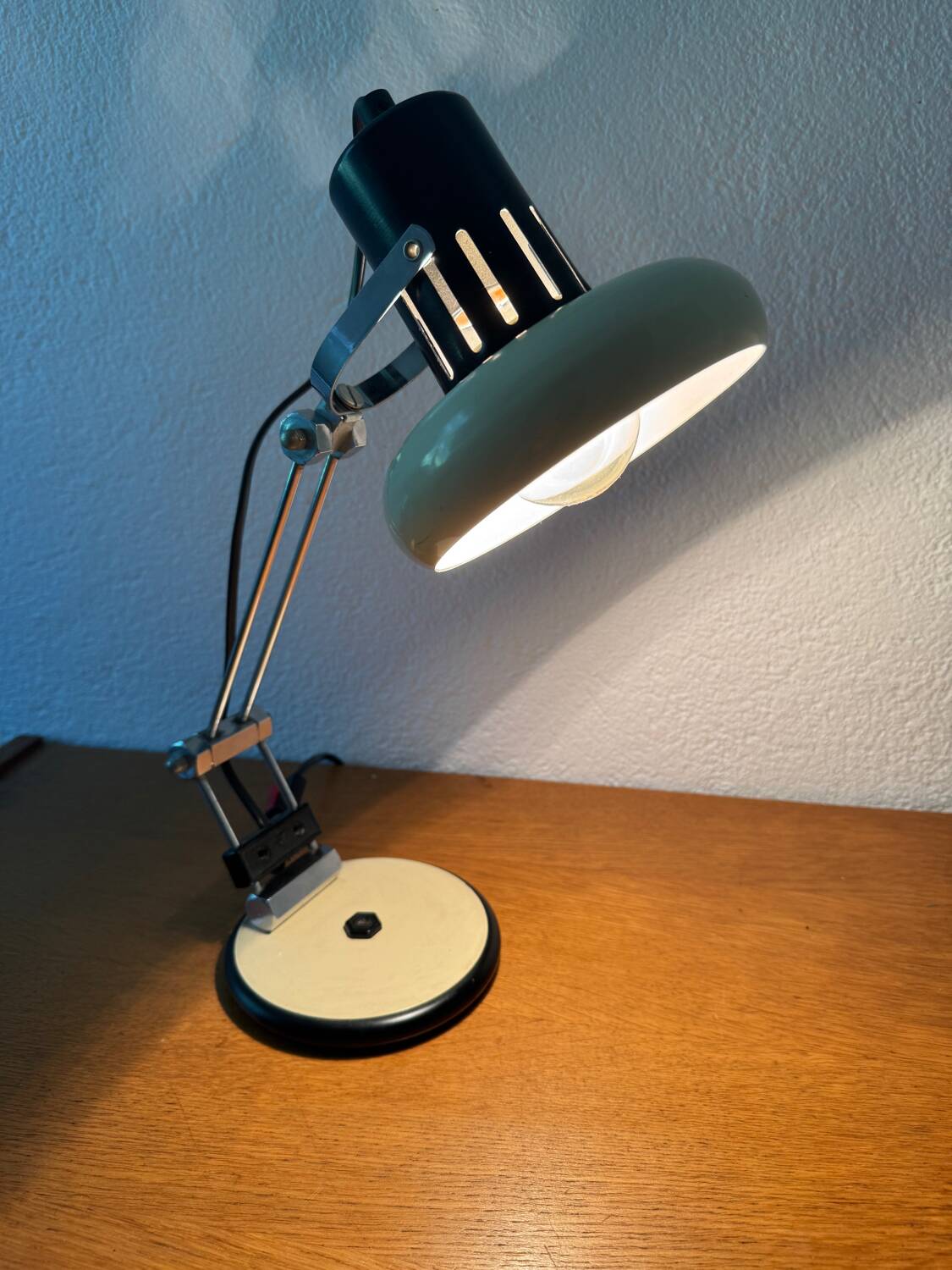 Aluminor articulated desk lamp from the 70s