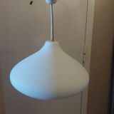 Vintage suspension in white opaline