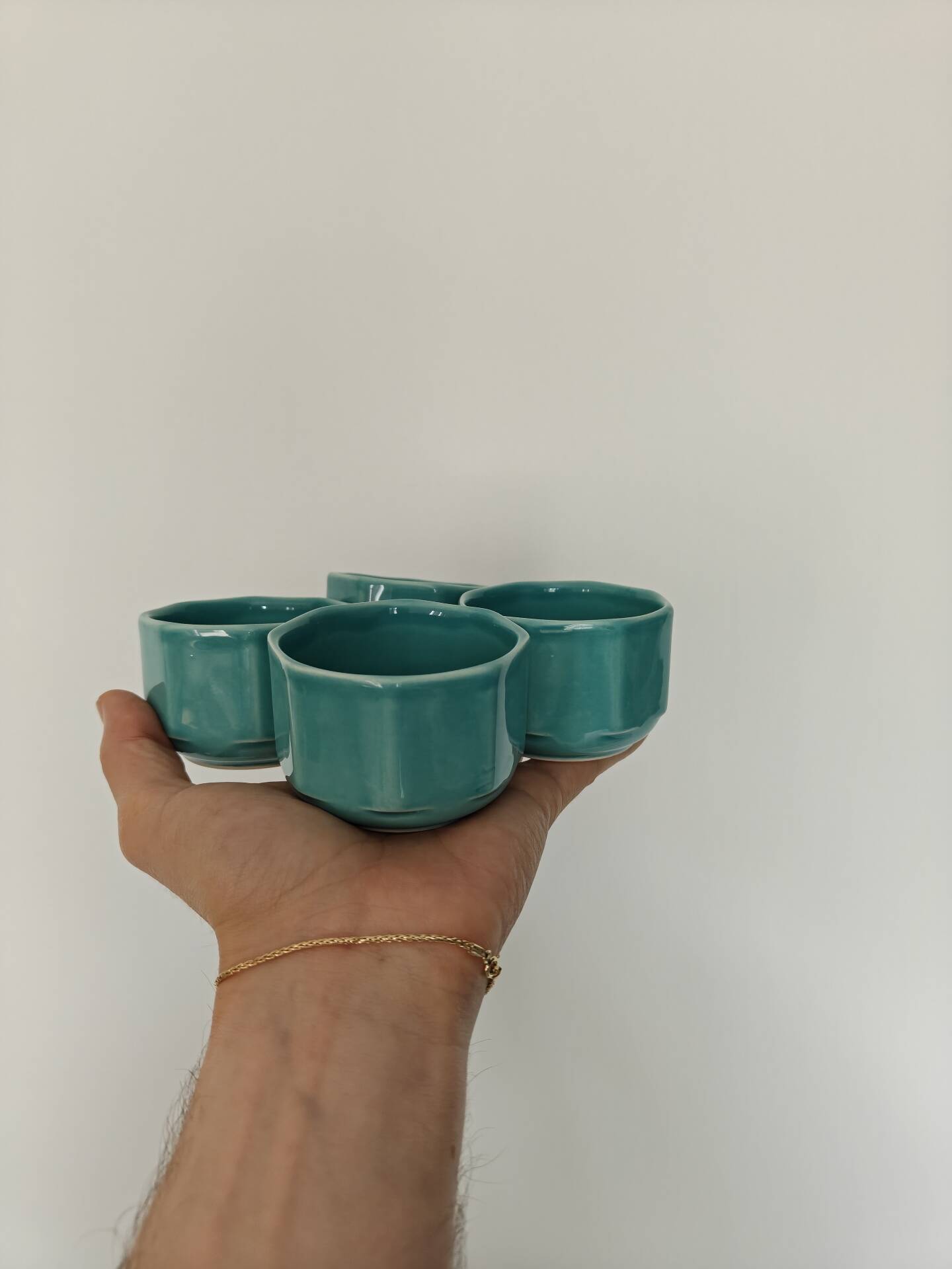 4 coffee cups
