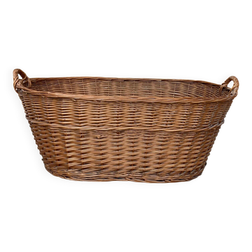 Panier en osier marron rustique des années 1940 — grand panier à linge ovale 68 x 45 cm