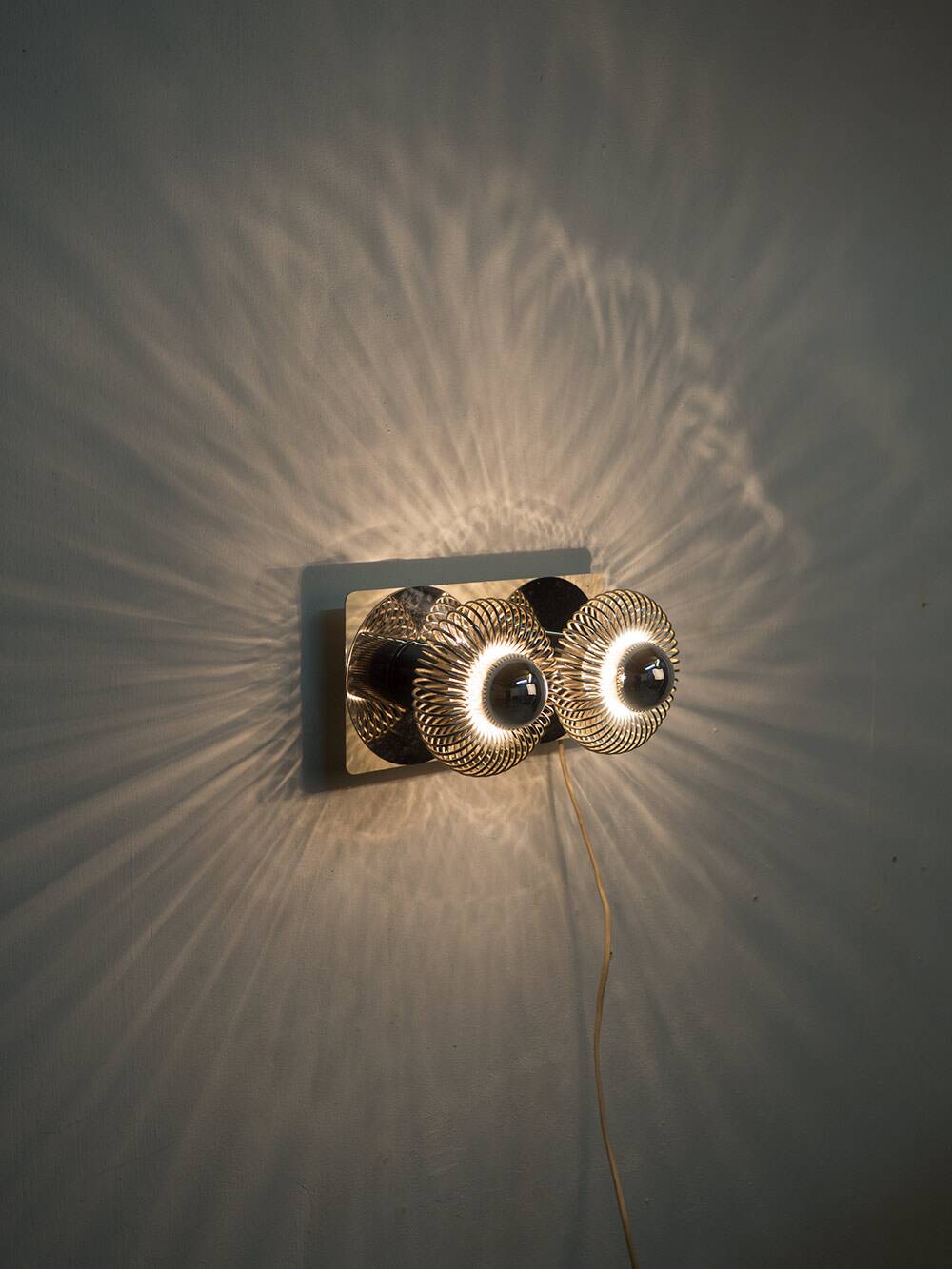 Spiral lamp – Philippe Roger – Gallery Oxar