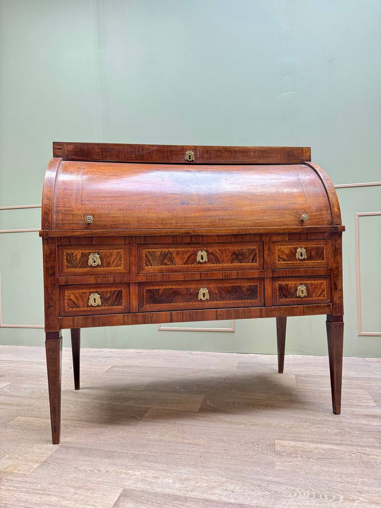 Cylinder Desk In Walnut Veneer From Louis XVI XVIII Eme Century