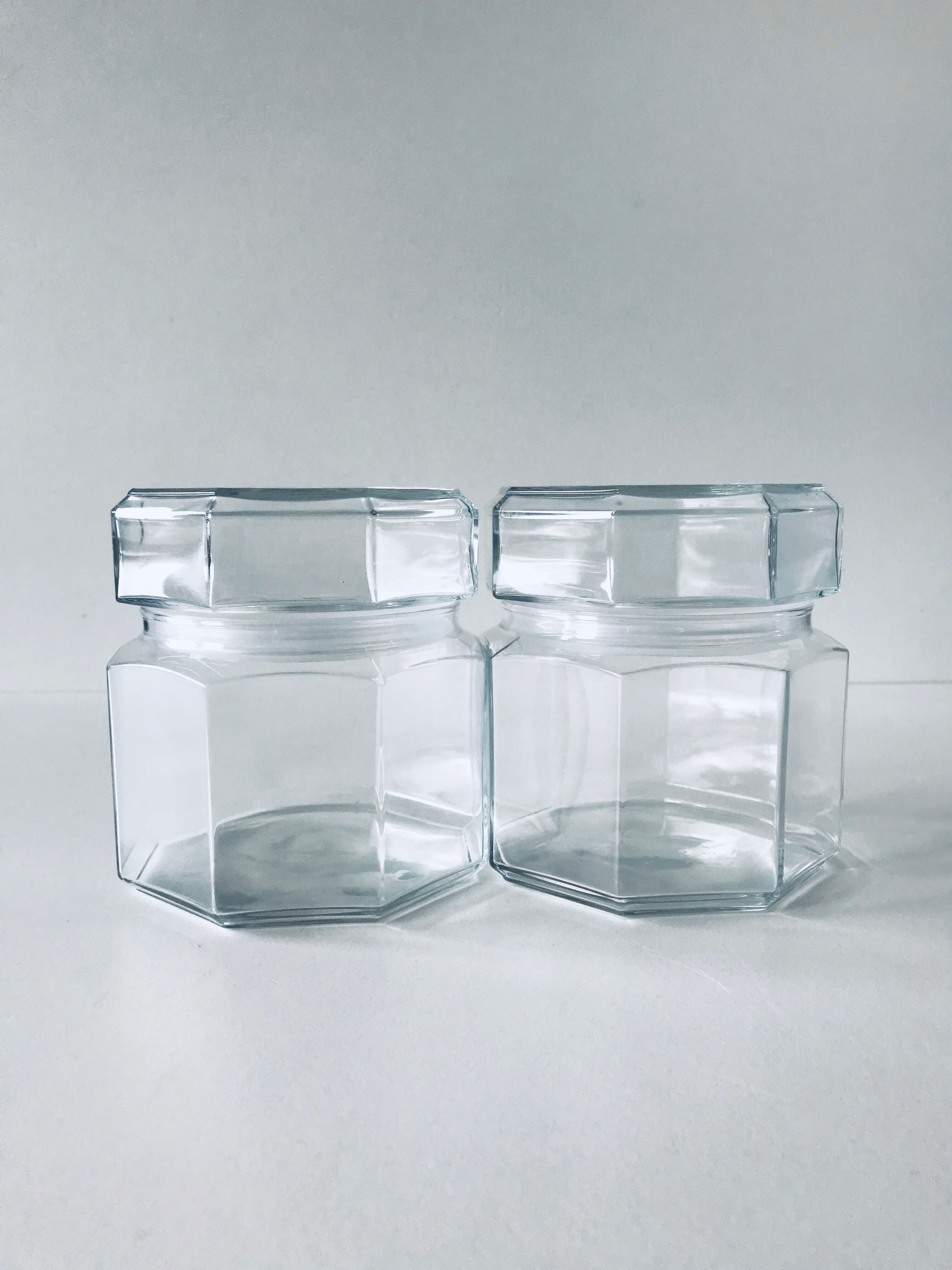 Pots en verre hermétique forme hexagonale