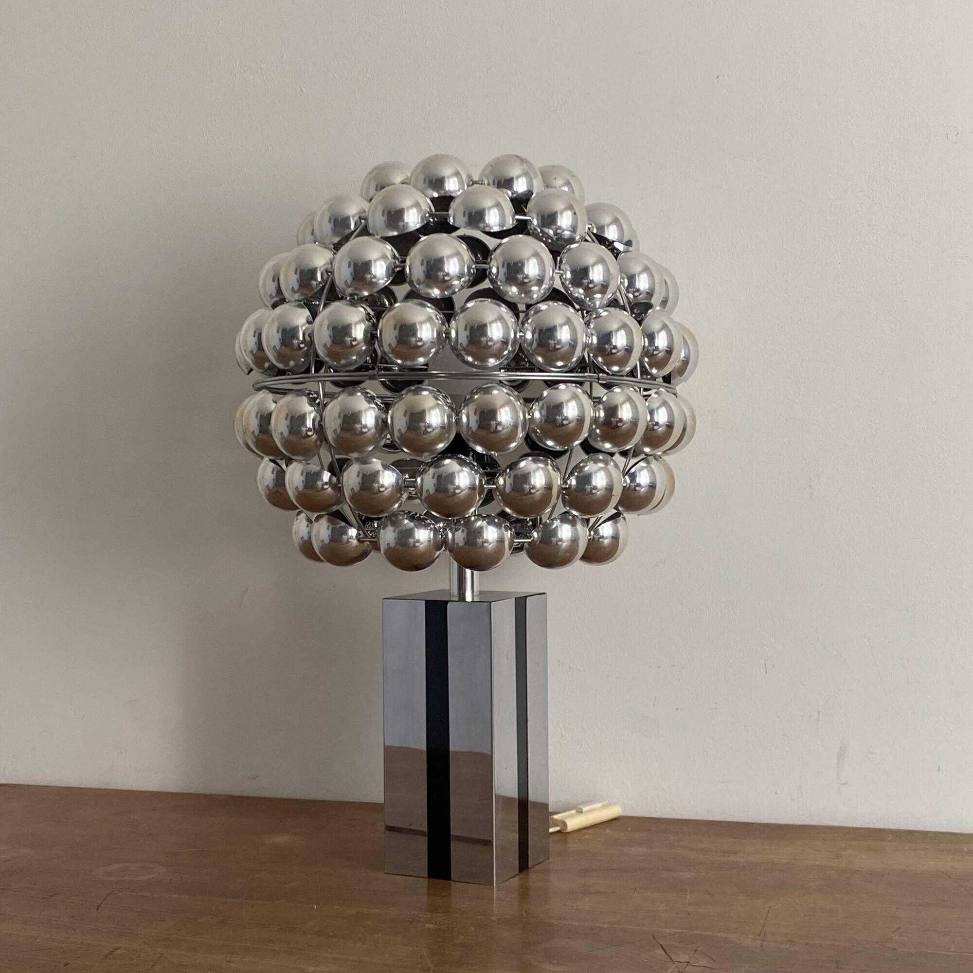Kinetic lamp. 1970. Space age.
