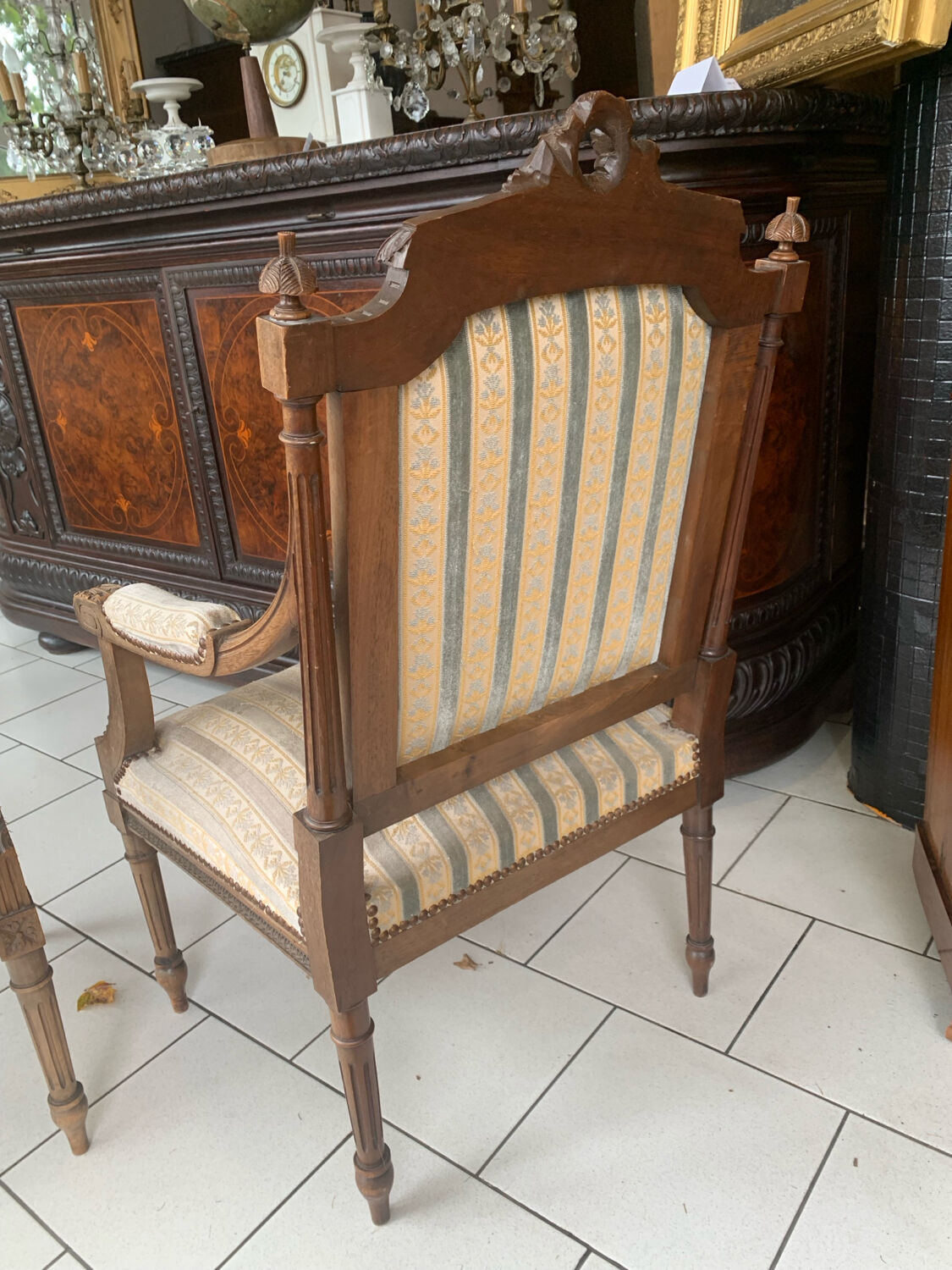 Paire fauteuil, style Louis XVI circa 1900