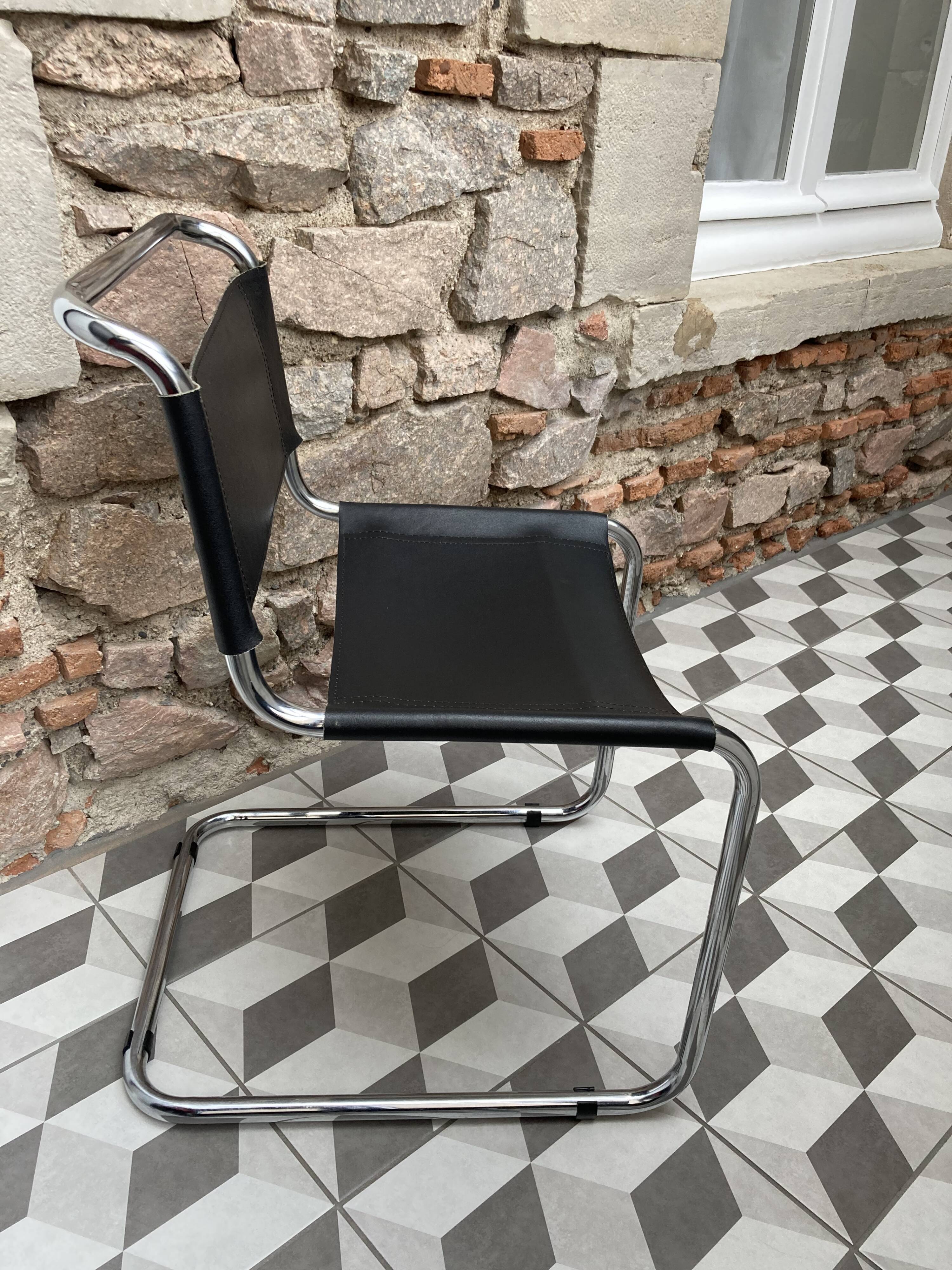 Chair B33 black leather Breuer