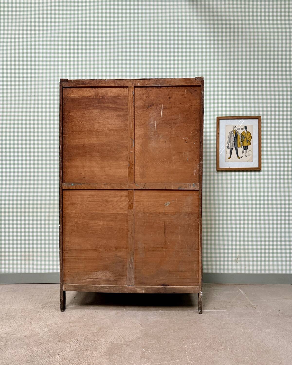 Parisian wardrobe with hanging space (renovated)