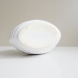 White 80s vase in shell shape