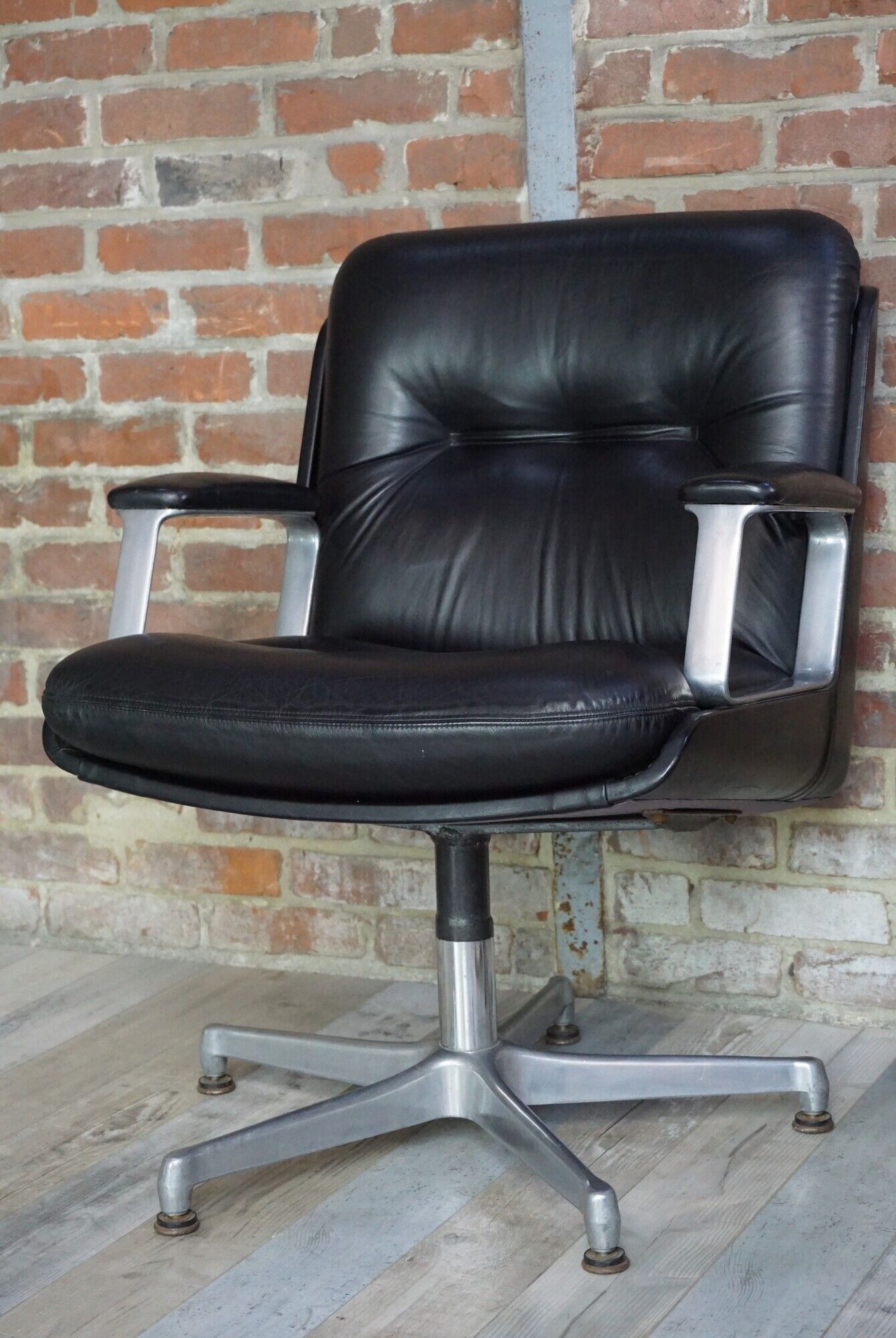 Fauteuil de bureau en cuir " Vaghi "design italien
