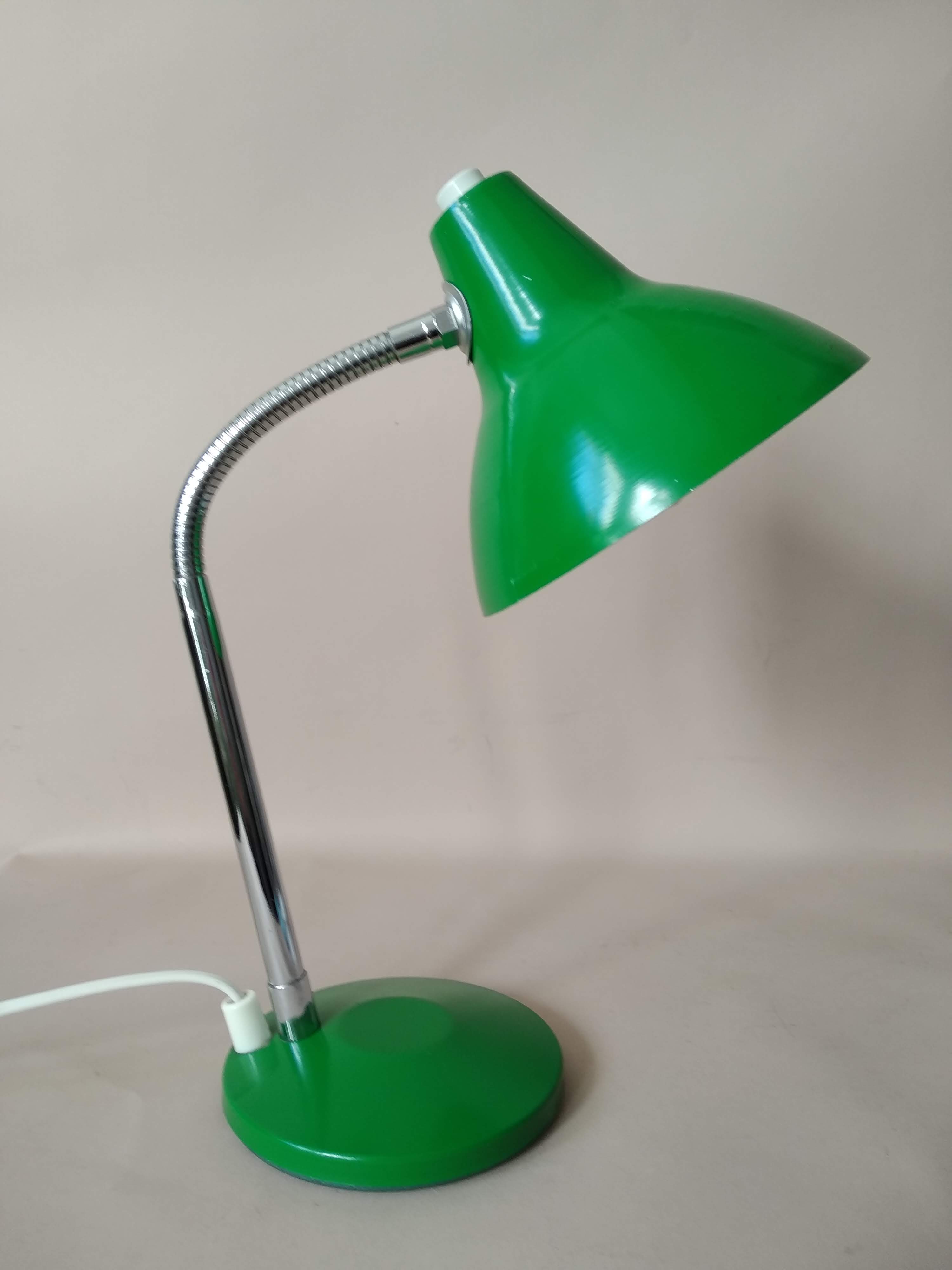 Vintage flexible desk lamp