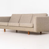 Canapé 3 places GE300 par Hans J. Wegner pour Getama