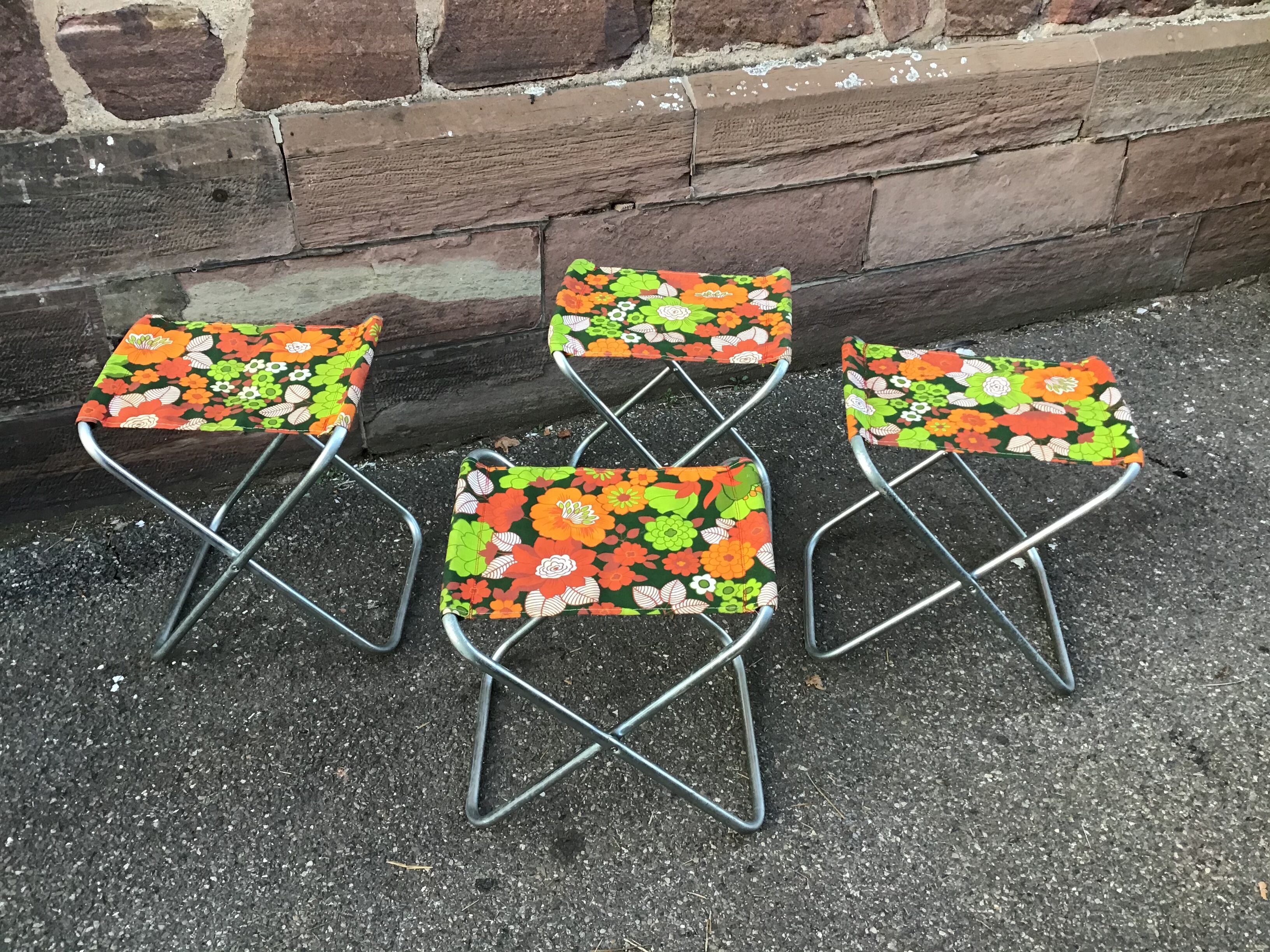 Seat stool vintage camping folding peach of the 60s/70s