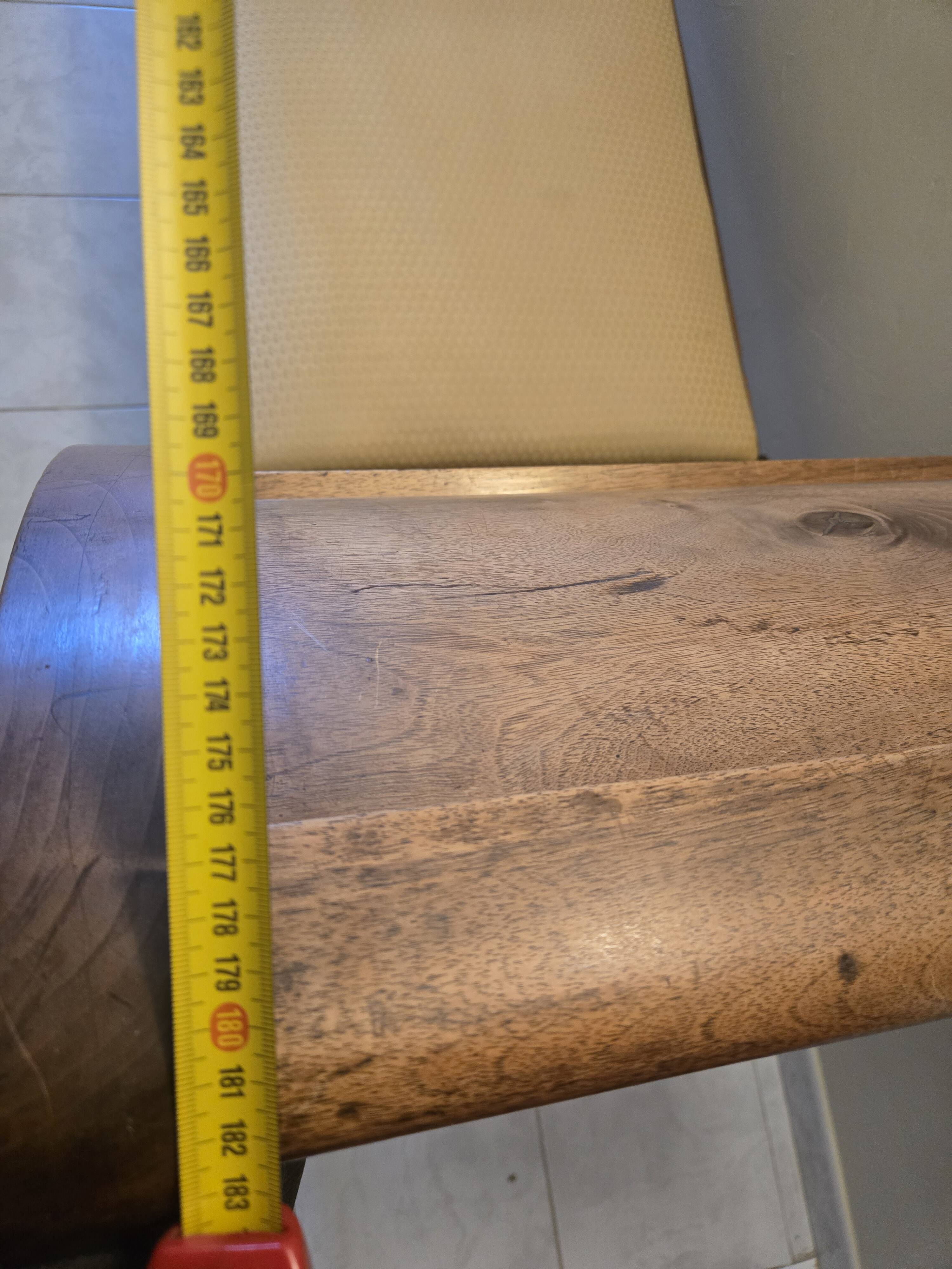 Canapé en noyer massif