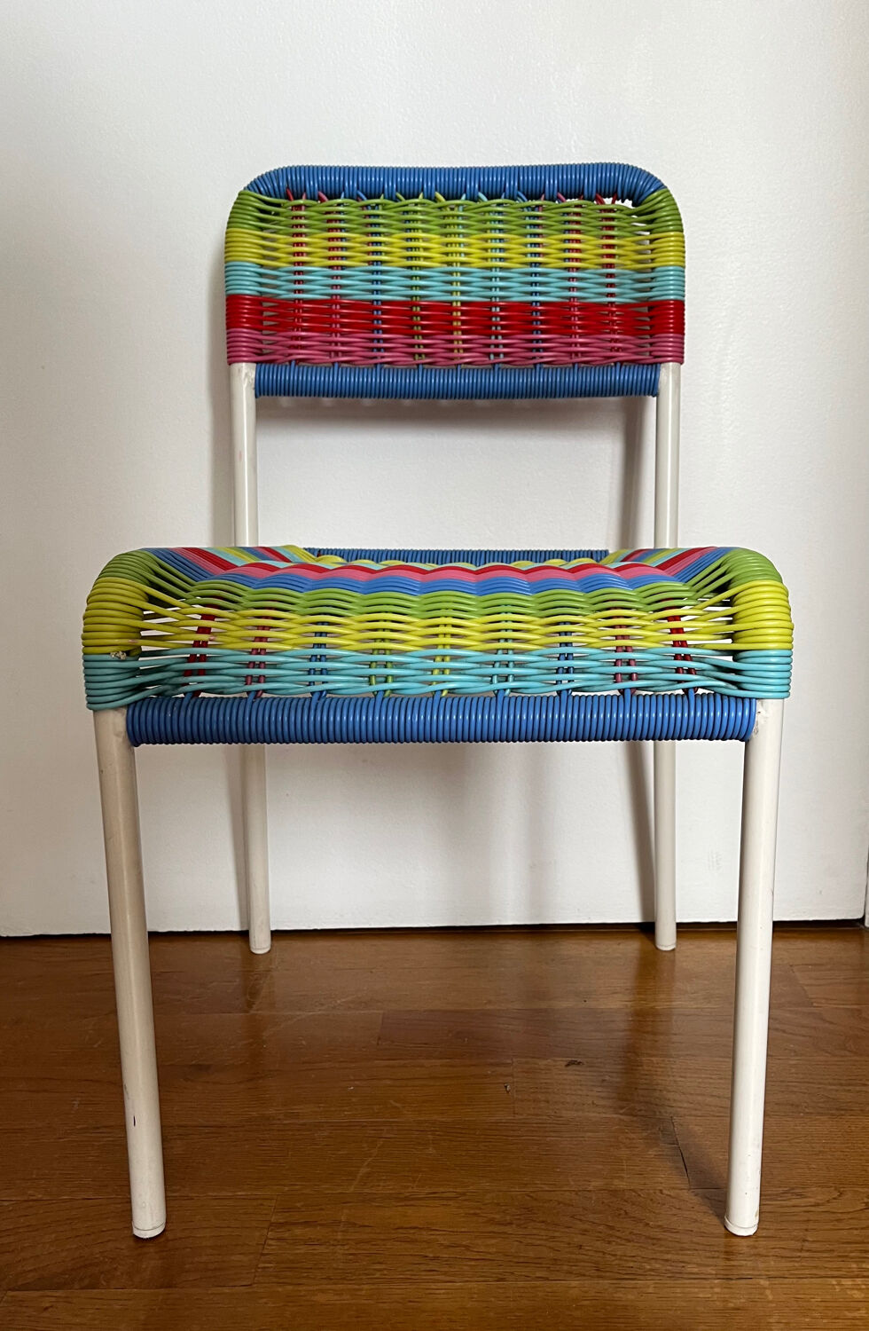 Children's chair scoubidou