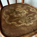 Bistro chair in curved beech and embossed seat