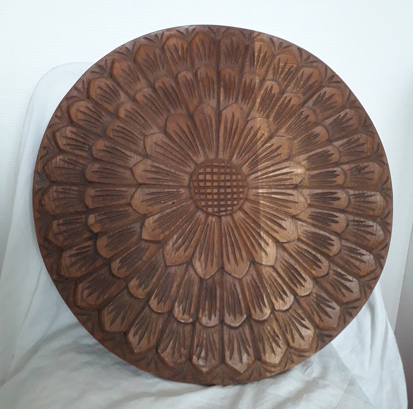 Plaque bois sculpté