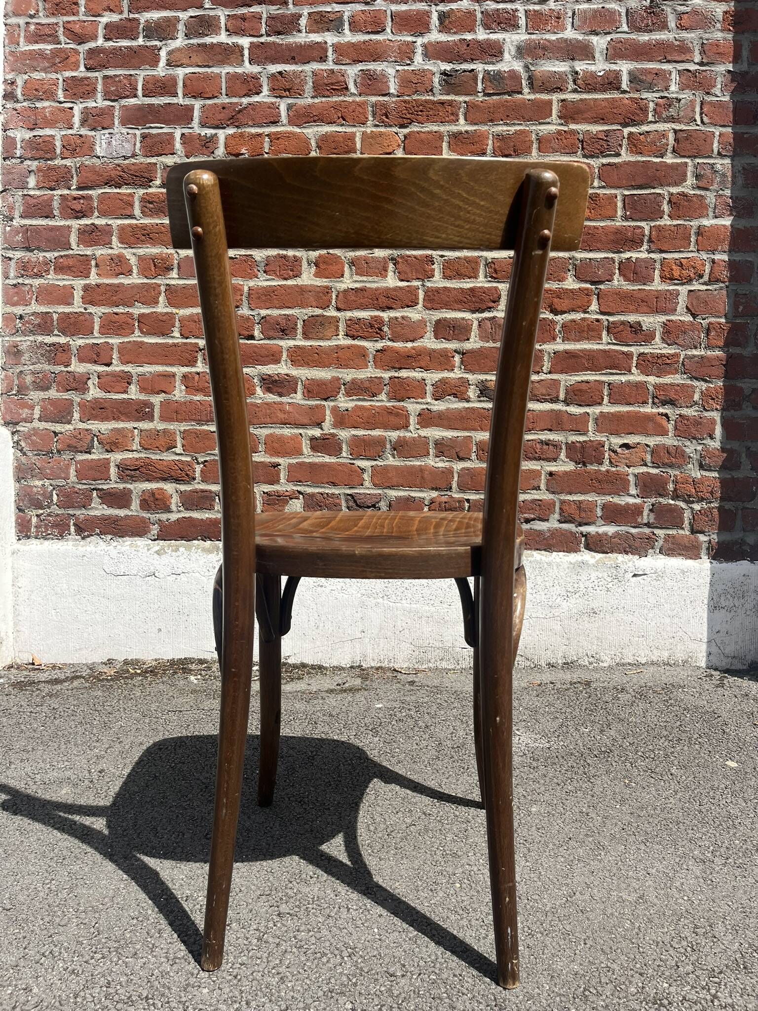 Bistro chair in turned wood, Thonet style