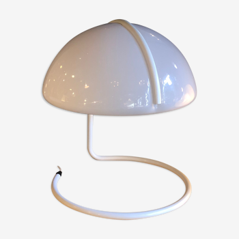Luigi Massoni's "Conchiglia" lamp for Harvey Guzzini