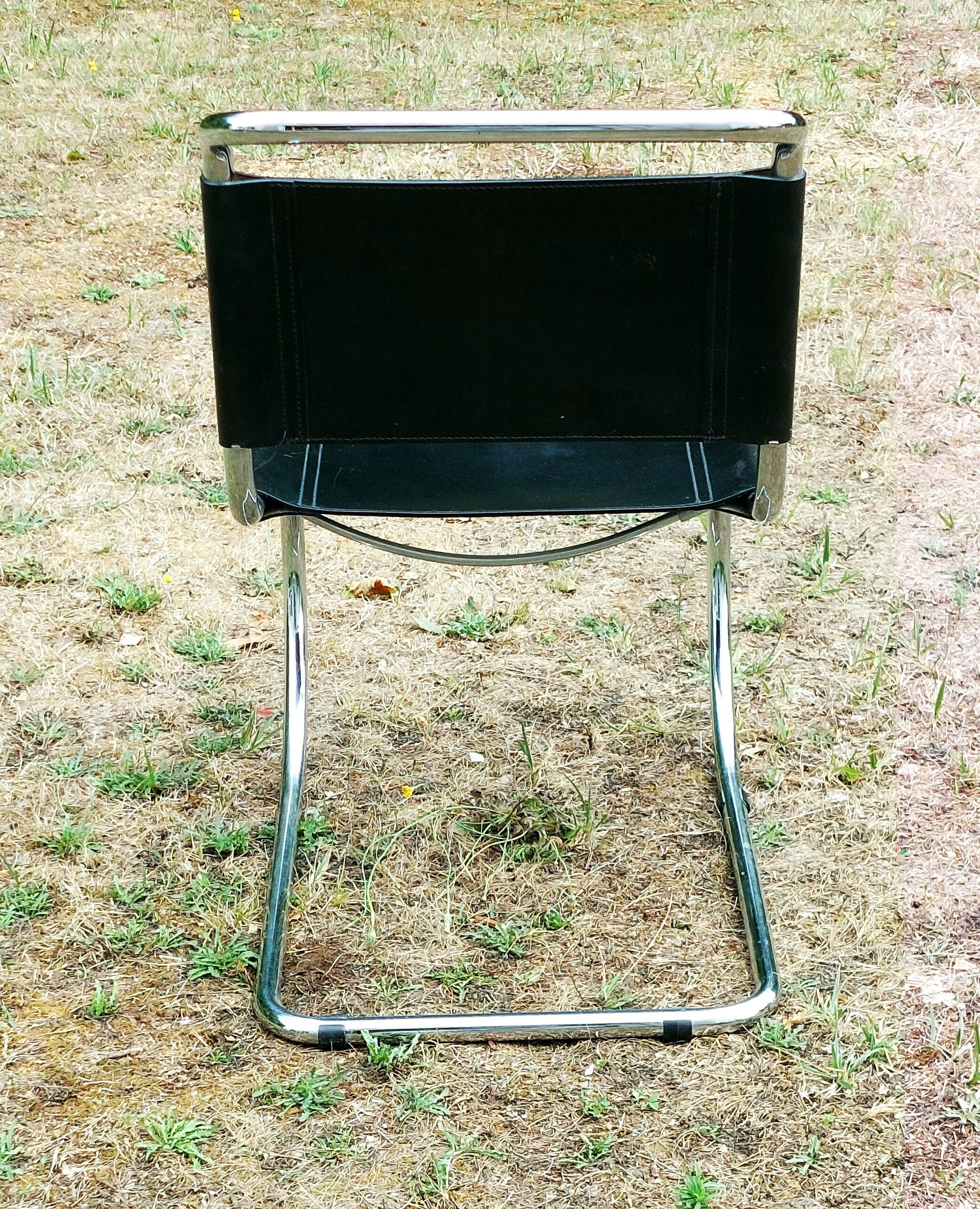 Lot de 4 chaises design Mies Van Der Rohe, édition années 80