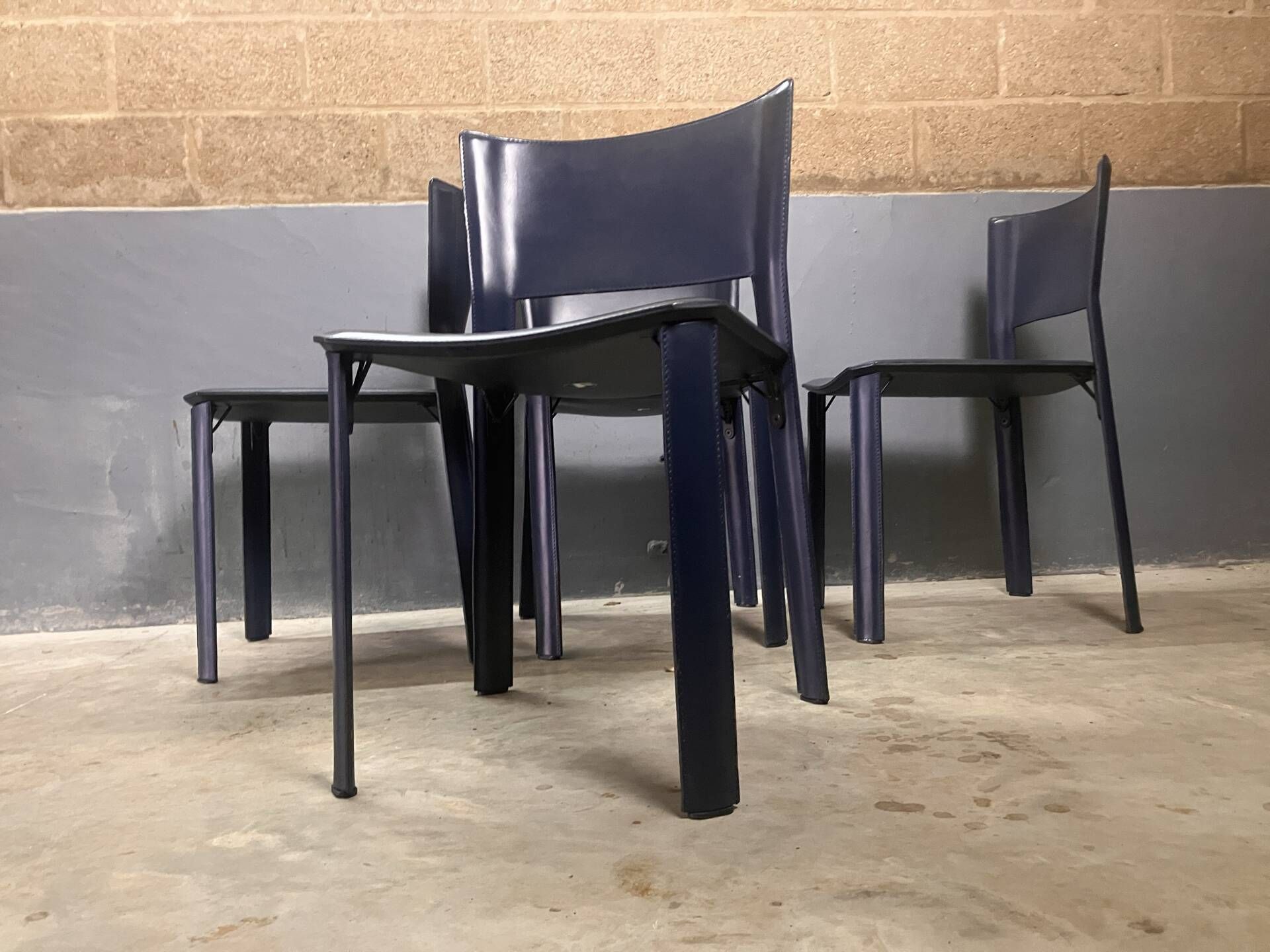 Fasem S91 chairs leather Giancarlo Vegni