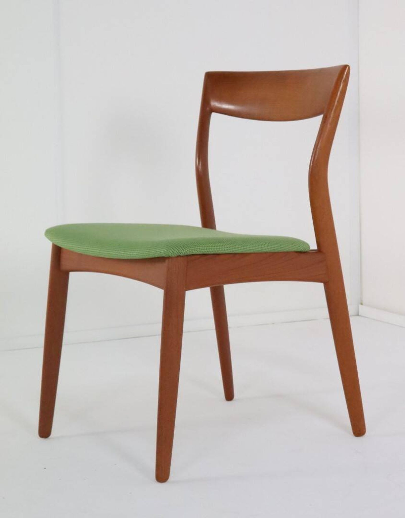 Ensemble de 4 chaises de salle à manger R. Borregaard pour Viborg