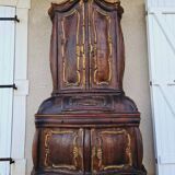 Rounded buffet in venetian baroque style