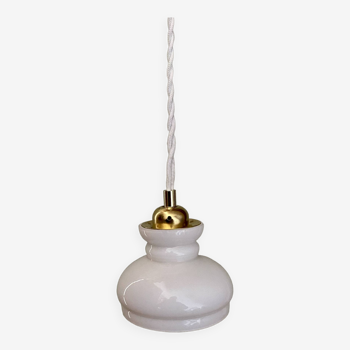 Vintage lampshade pendant light in white opaline