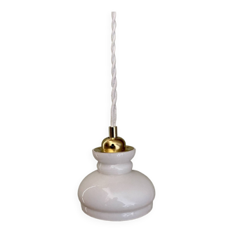 Vintage lampshade pendant light in white opaline