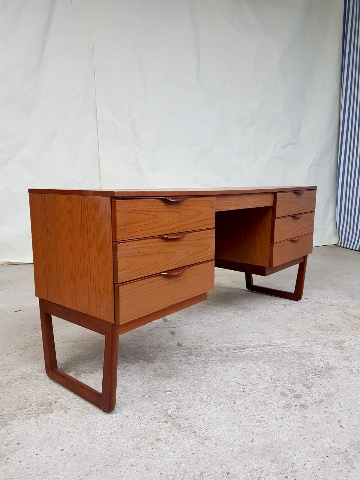 Bureau du milieu du siècle
