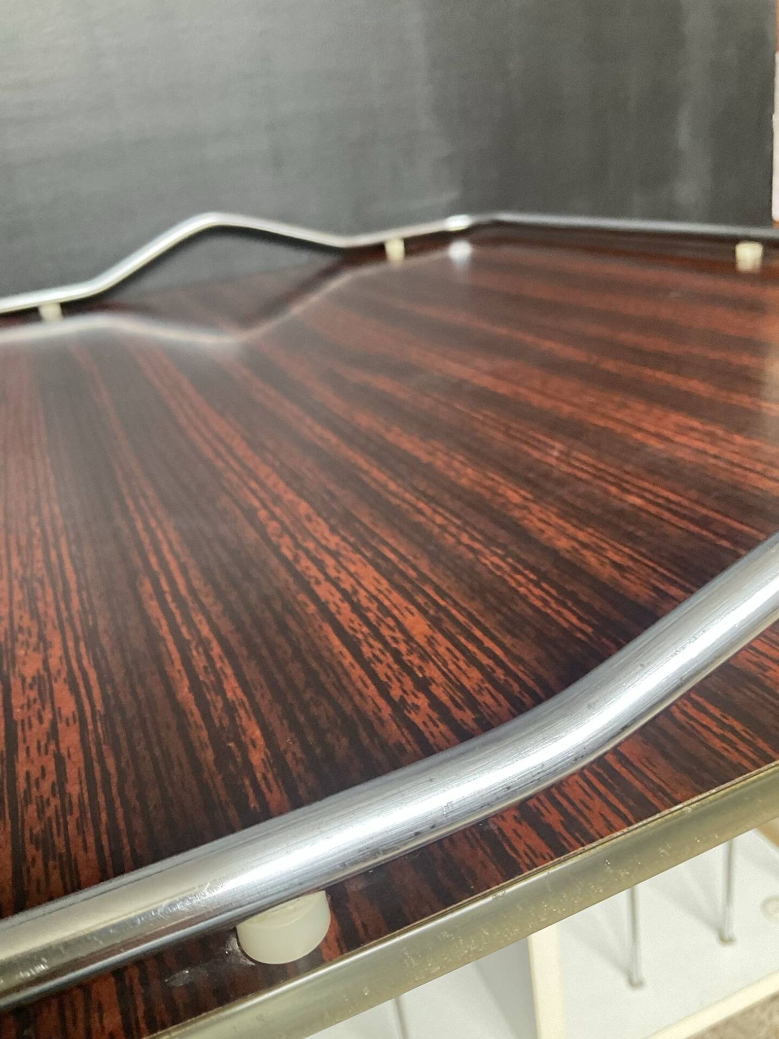 Plateau de service vintage en formica et inox