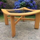 Vintage Scandinavian design coffee table in solid beech.