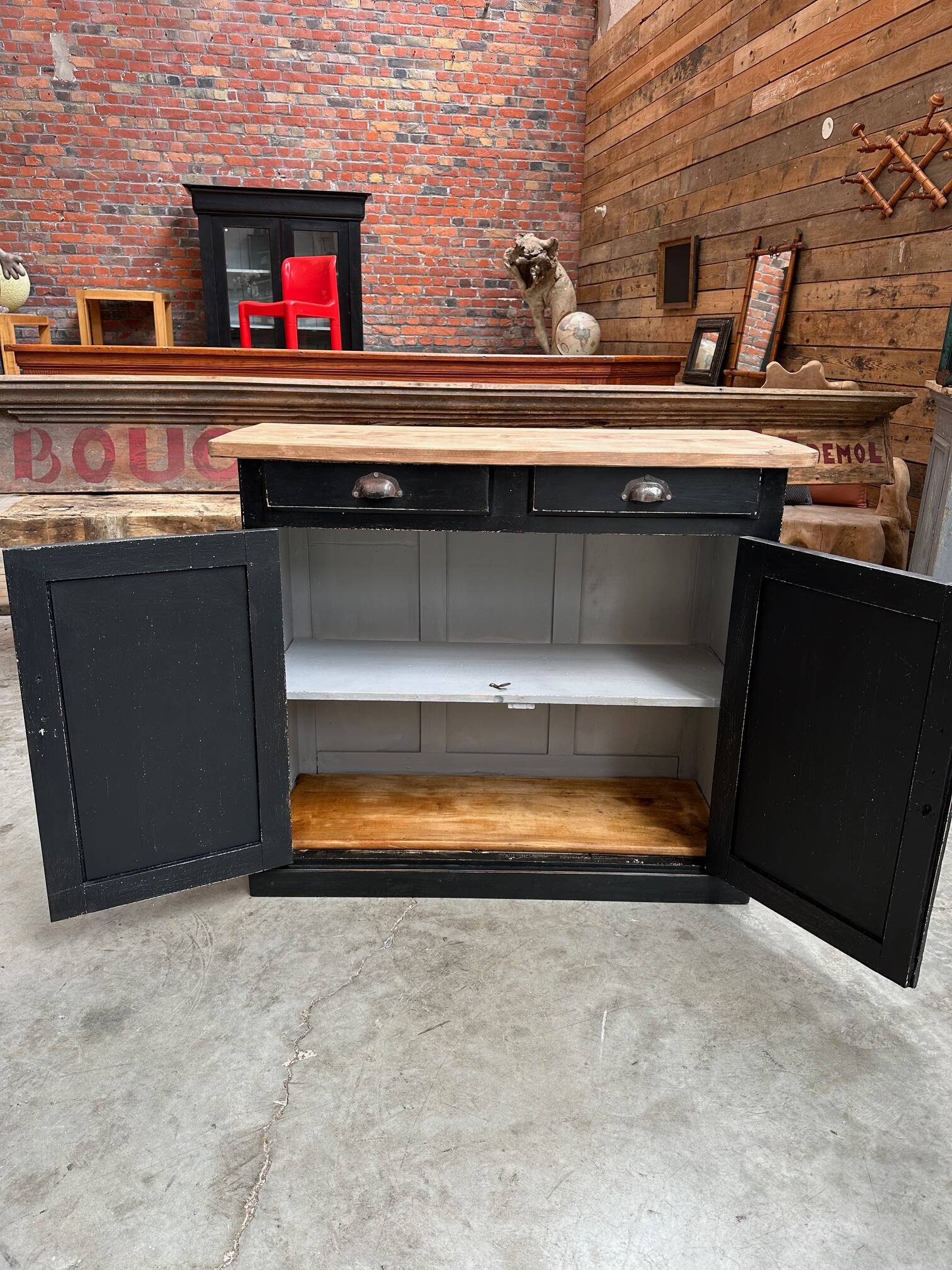 Parisian buffet 1950s