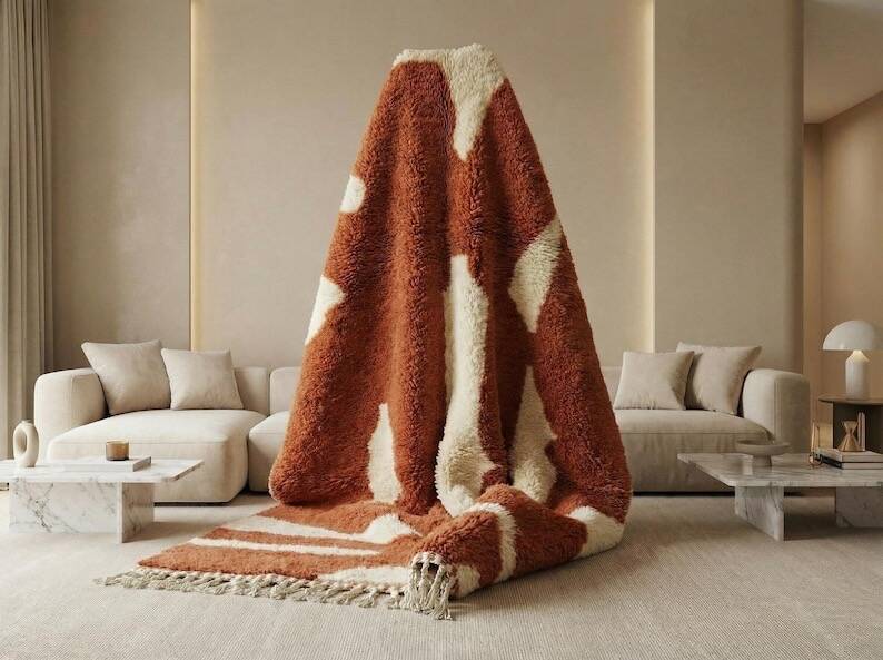 Handwoven natural wool rug, size 1.4/2.6 m.