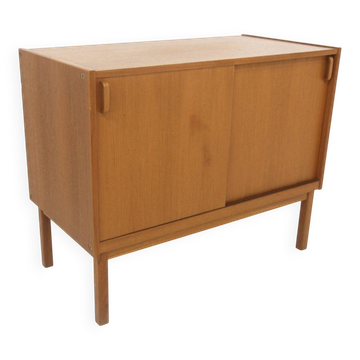 Scandinavian teak chest of drawers, Bertil Fridhagen, Bodafors, Sweden, 1960.