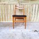 Suite de 5 chaises vintages scandinaves teck 1 simili cuir