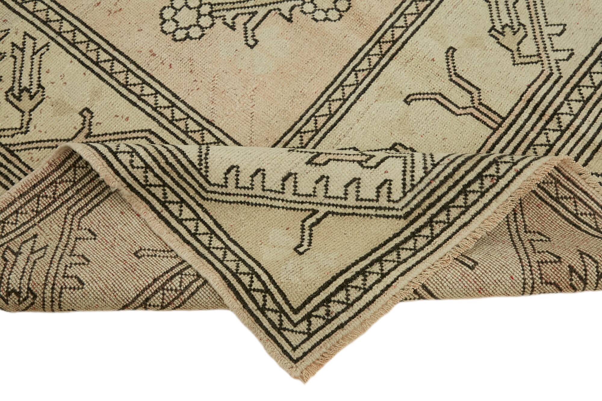 Turkish Vintage Anatolian Rug 164 cm x 290 cm