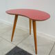 Table d'appoint des années 50 tripode en formica forme haricot