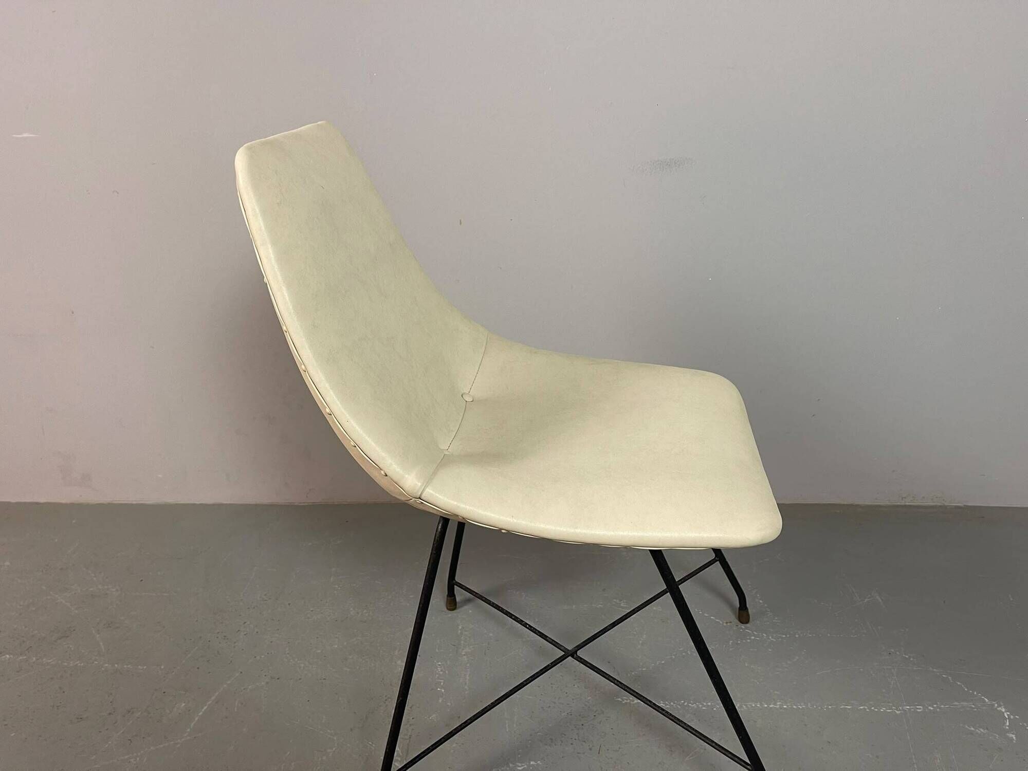 Augusto Bozzi ‘Aster’ Side Chair for Saporiti, Italy, 1950s – Cream Vinyl