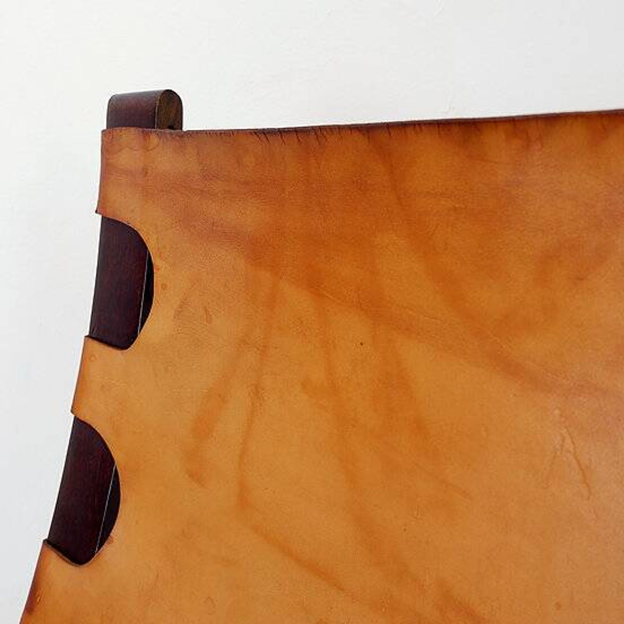 Fauteuil pliant en cuir et bois du milieu du siècle, années 1950