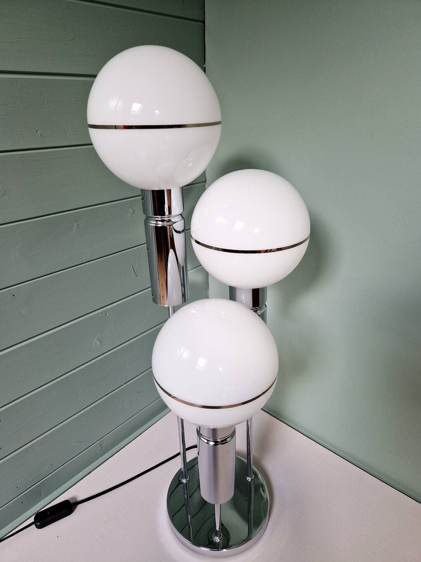 Space lamp in chrome metal and opaline globe, 1970.