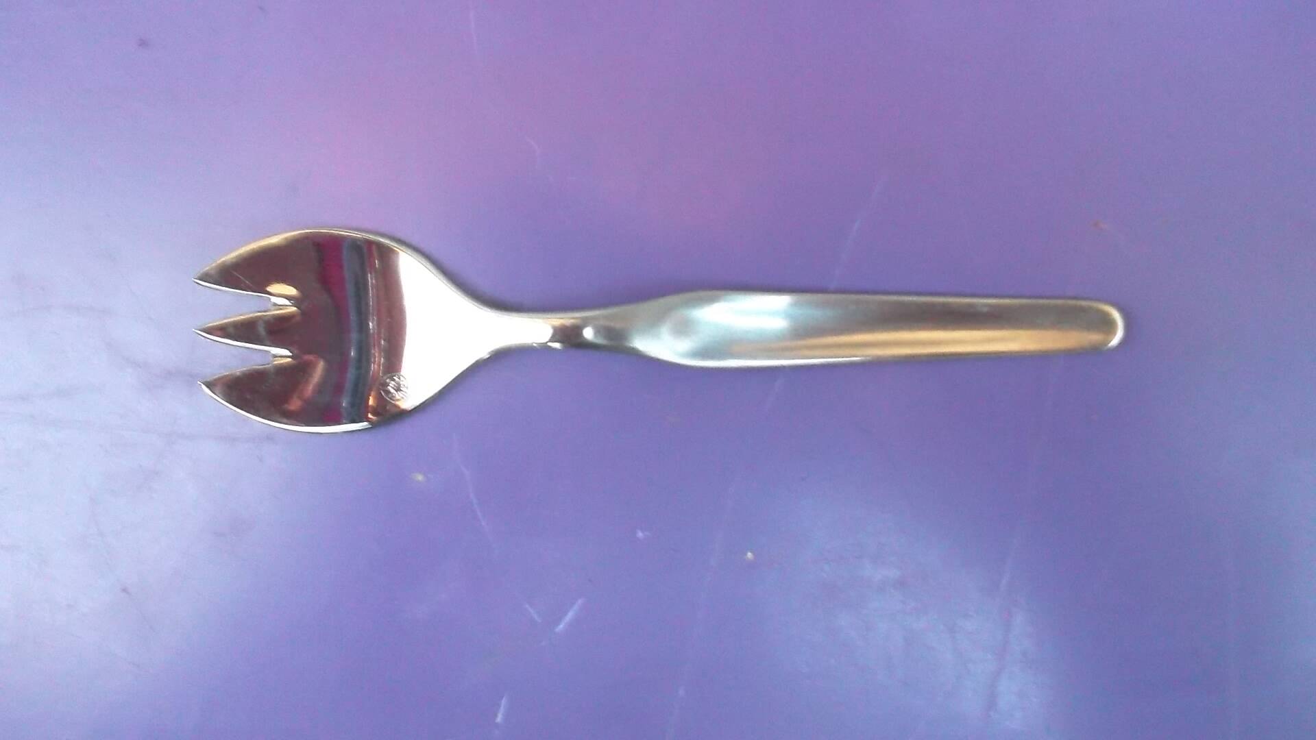 Series of 12 oyster forks