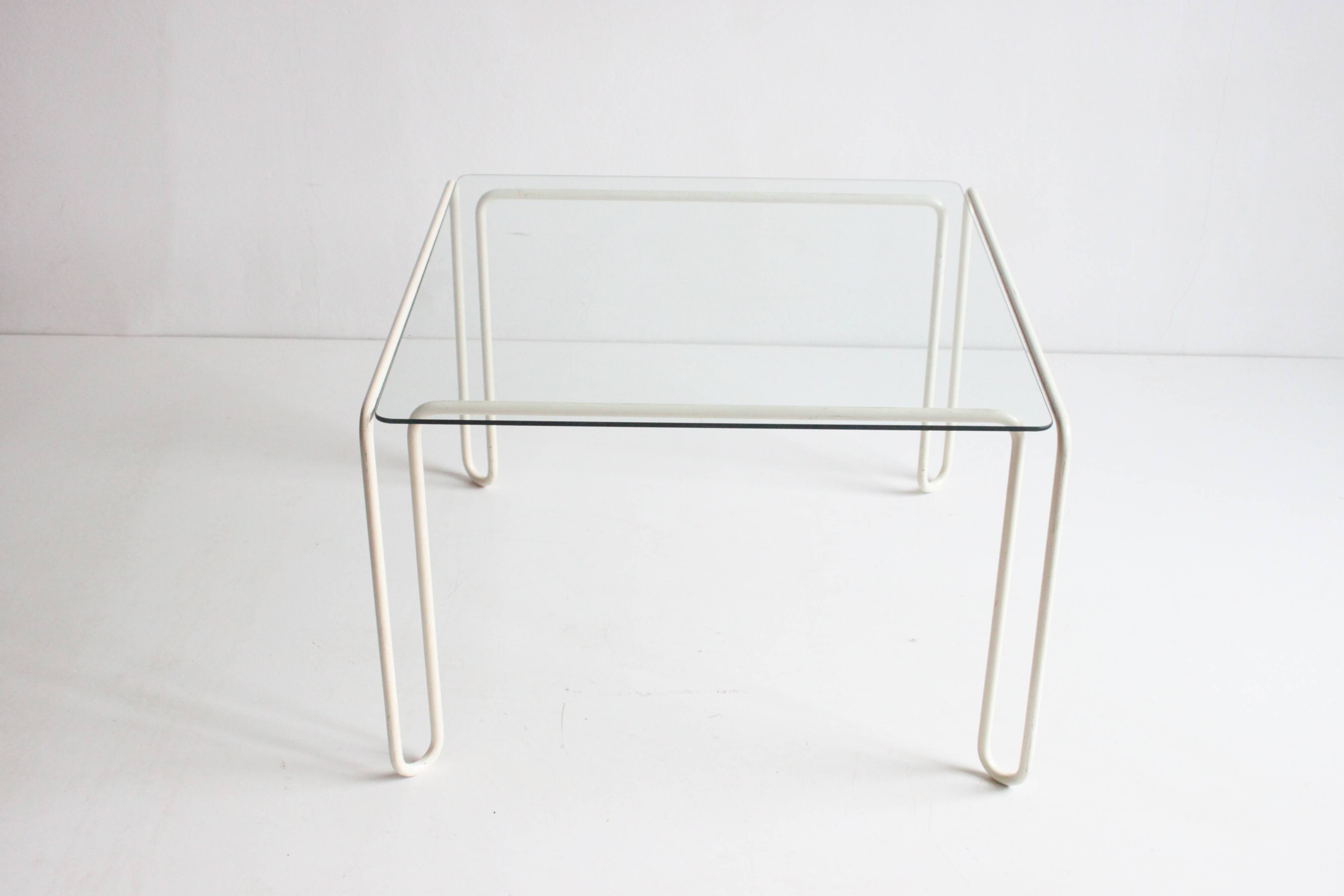 Table basse vintage à structure en métal courbé, 1960