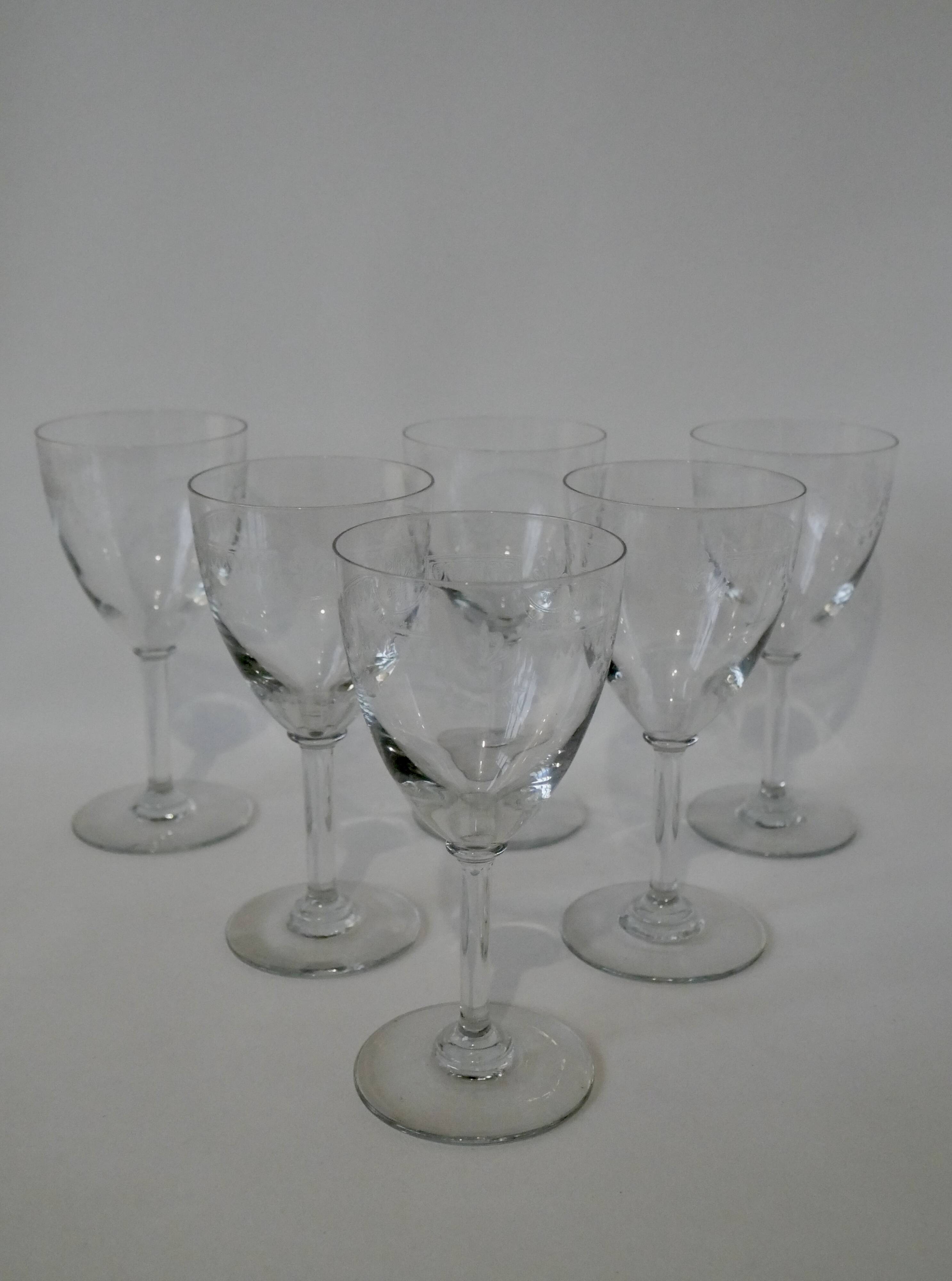 Set of 6 engraved crystal flared wine glasses from the 30s and 40s