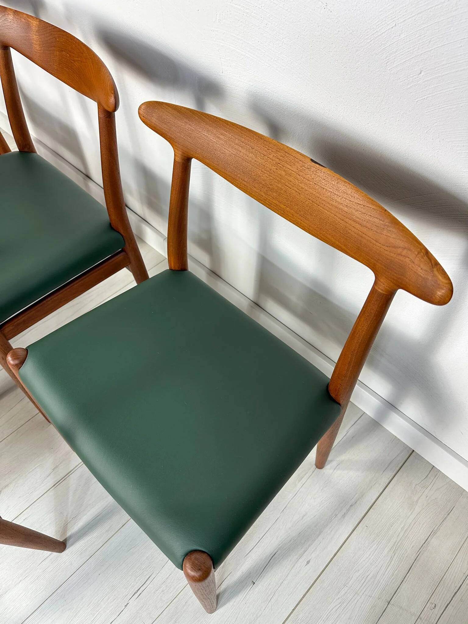 1950s set of 5 vintage Danish teak dining chairs W2 by Hans J. Wegner for CM Madsen
