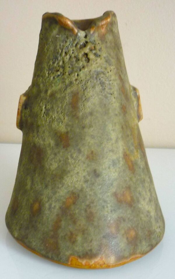 Vase sabot, brutaliste, céramique émaillée, grès, signature à identifier