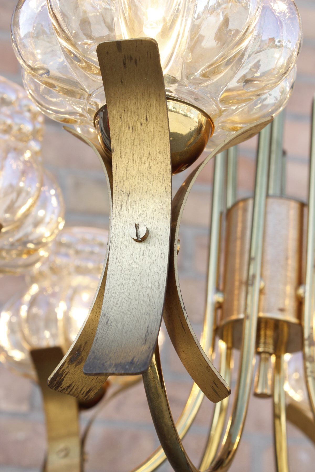 Mid-Century 6-light chandelier in Massive Brass - Iridescent Moulded Glass, Germany 1960s